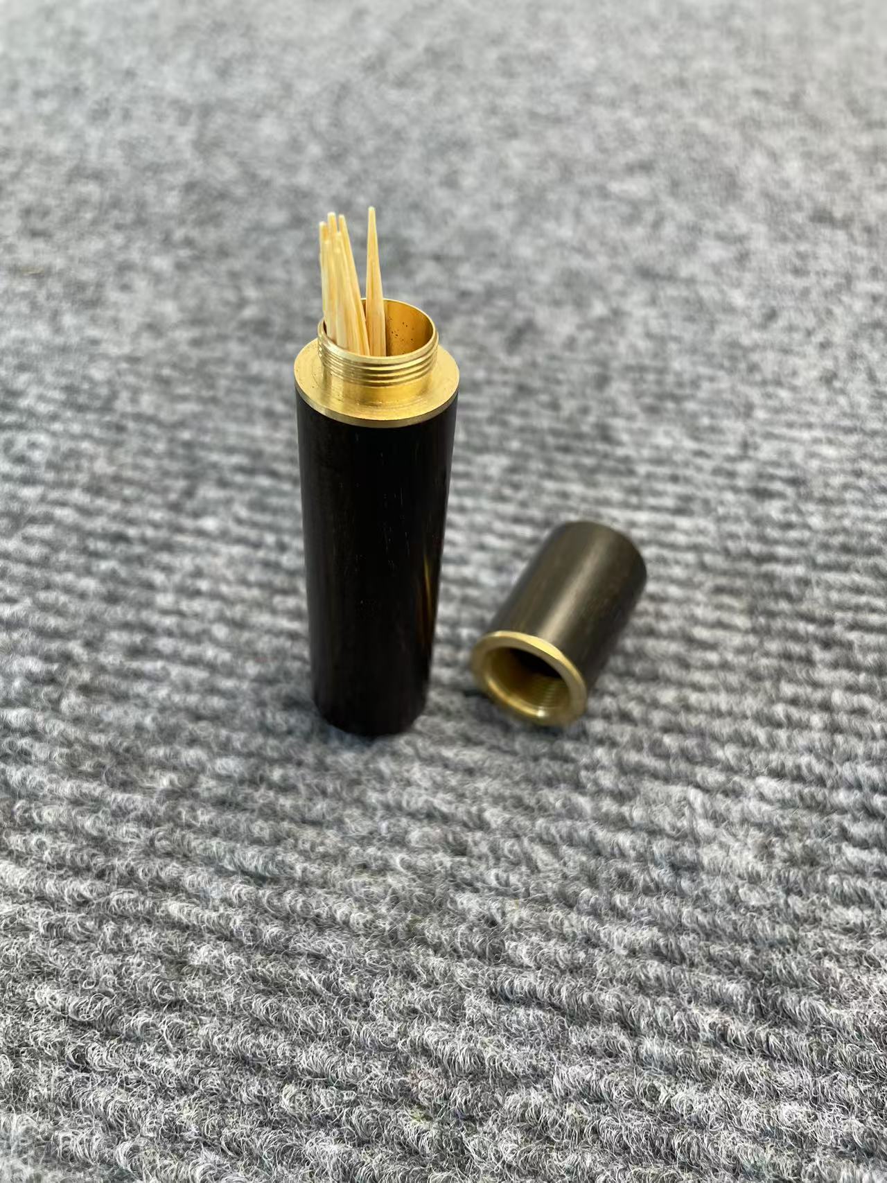 紫光檀牙签筒8/1.6cm