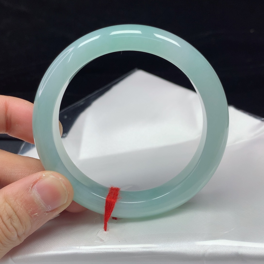 翡翠手镯（圆镯）未镶嵌57.2