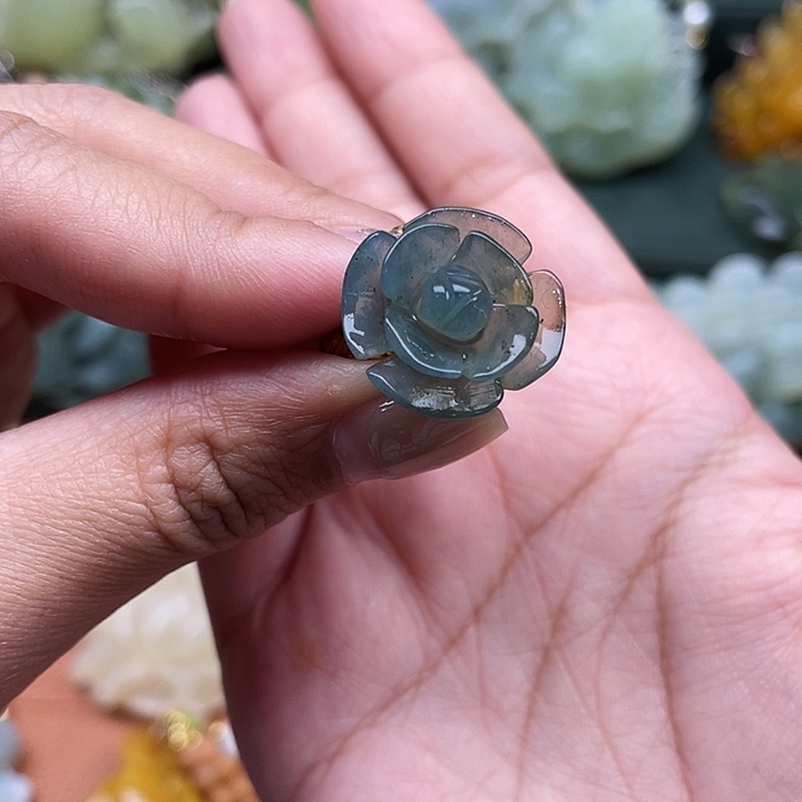 蛇纹石玉戒指合金