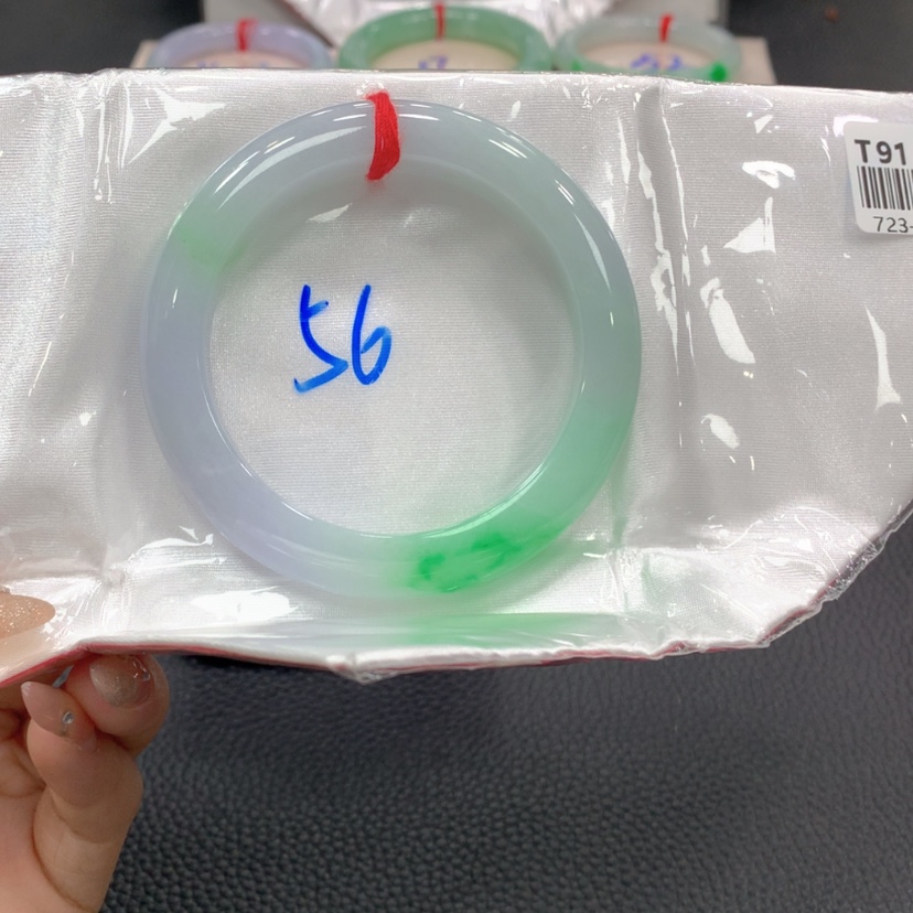 【闪购商品】翡翠手镯未镶嵌小*造翡翠