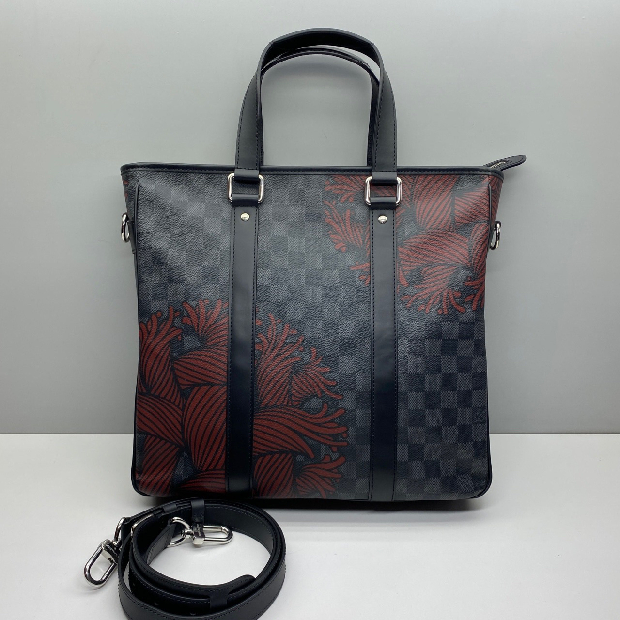 99新 LouisVuitton/路易威登 限量联名款9833绳结男士小号托特包