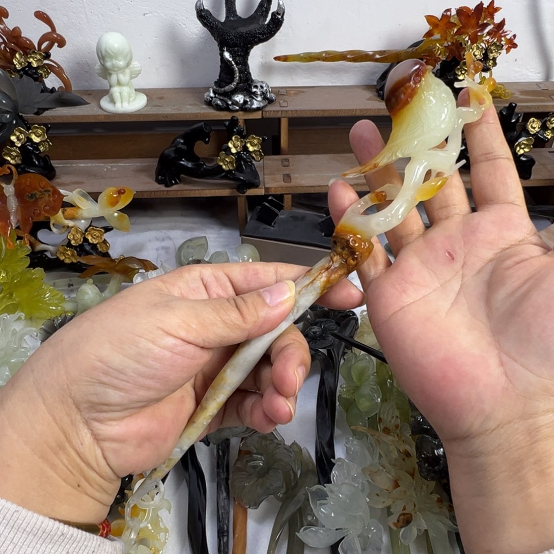 米***儿定制蛇纹石玉毛货发饰