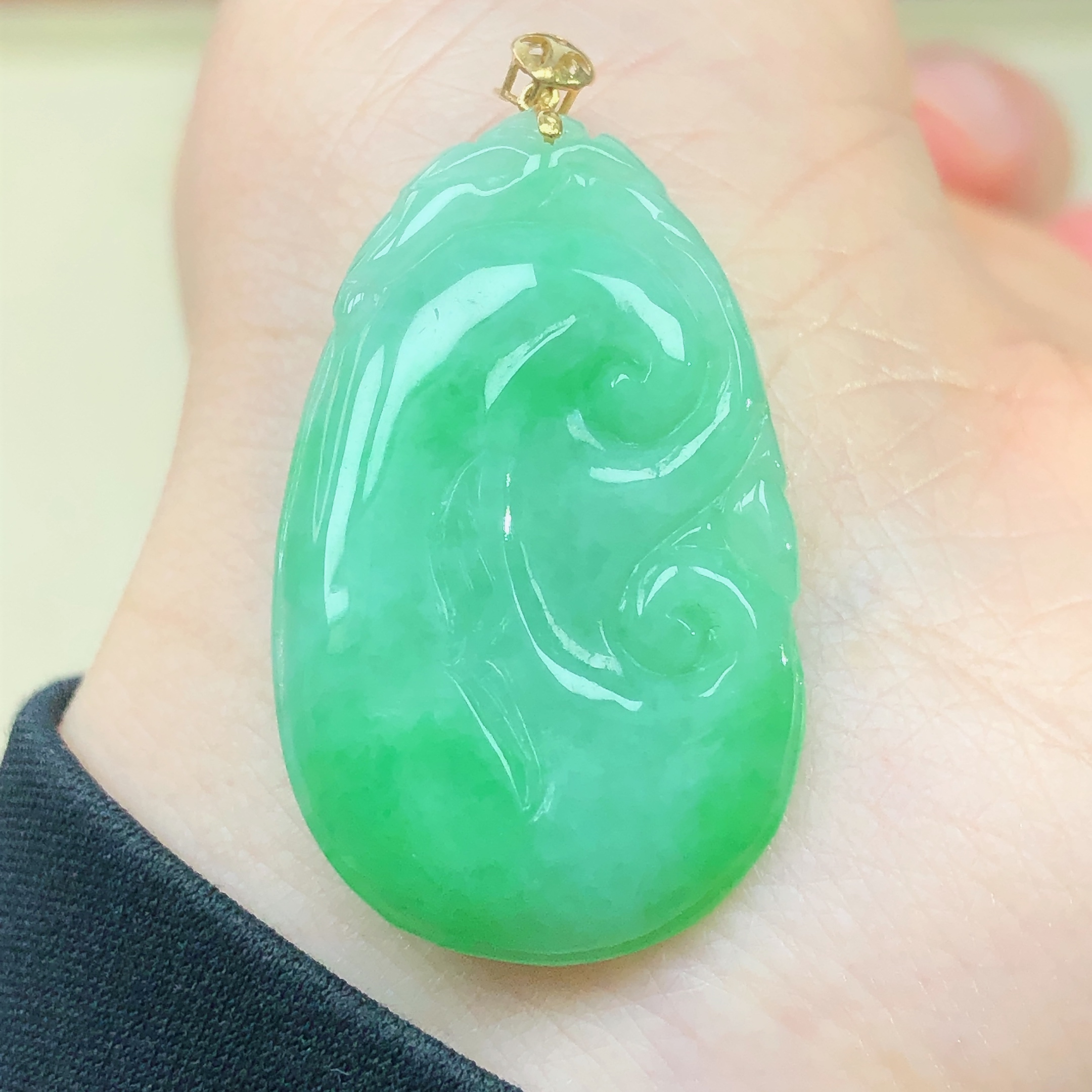 18k金镶嵌缅甸天然a货翡翠珠宝玉石贵气阳绿如意吊坠挂件直播间11