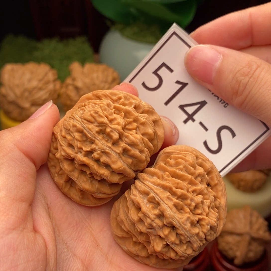 文玩核桃把件汉高楼43