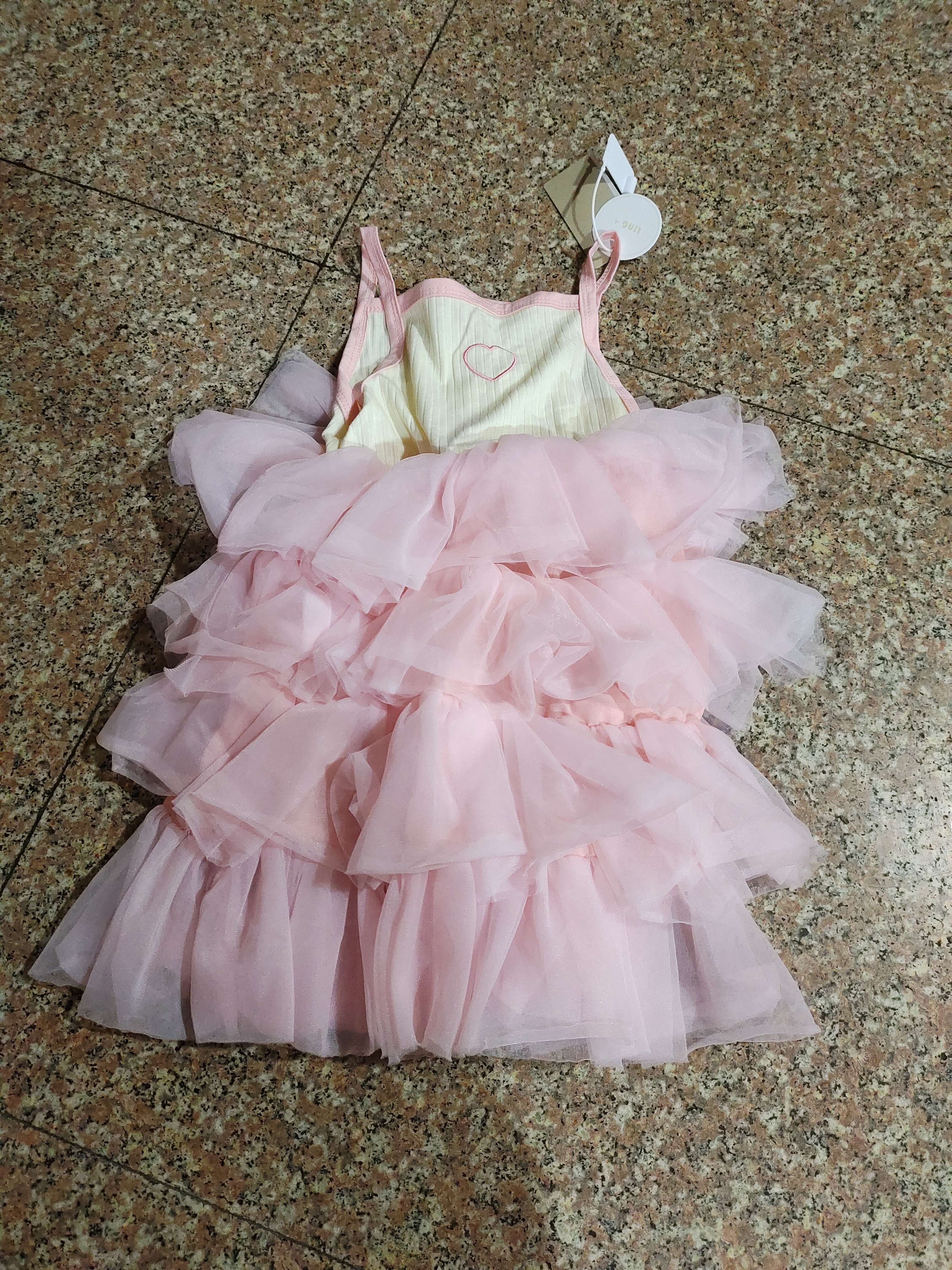 女童吊带连衣裙洋气蛋糕裙宝宝公主裙夏季蓬蓬裙