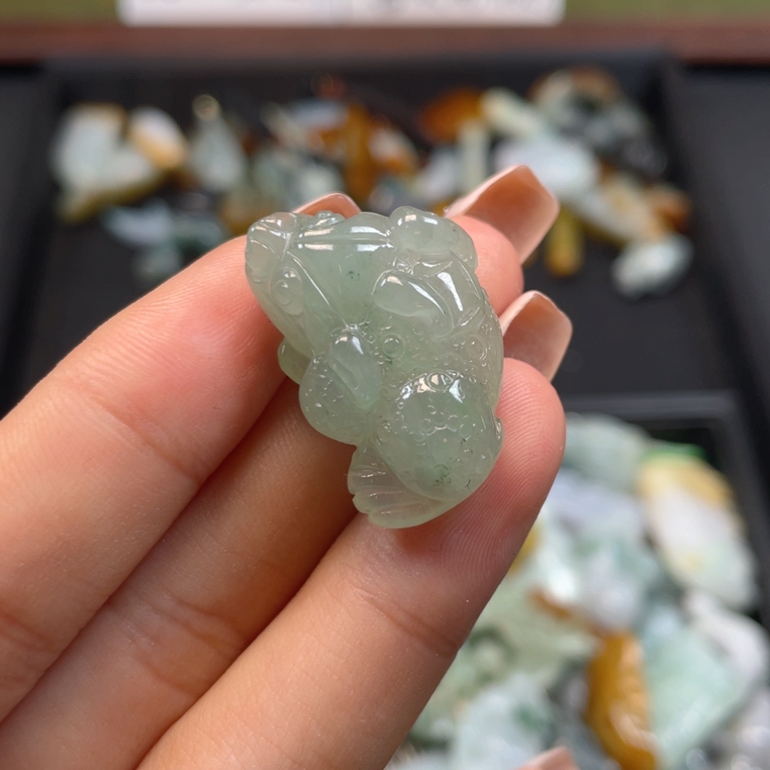 定制翡翠未镶嵌翡翠