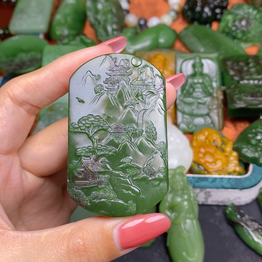 醇***境和田玉未镶嵌颈饰