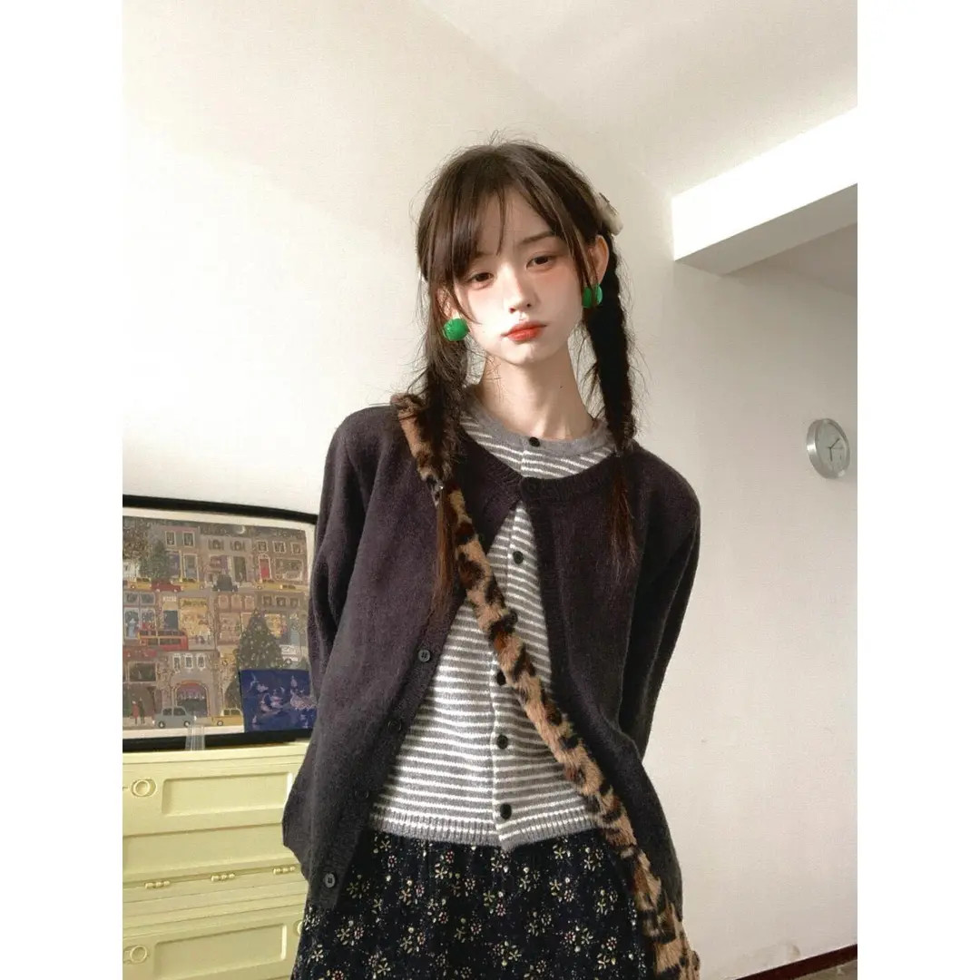 早秋韩系高级感穿搭灰色假两件针织衫开衫女秋春宽松毛衣外套上衣