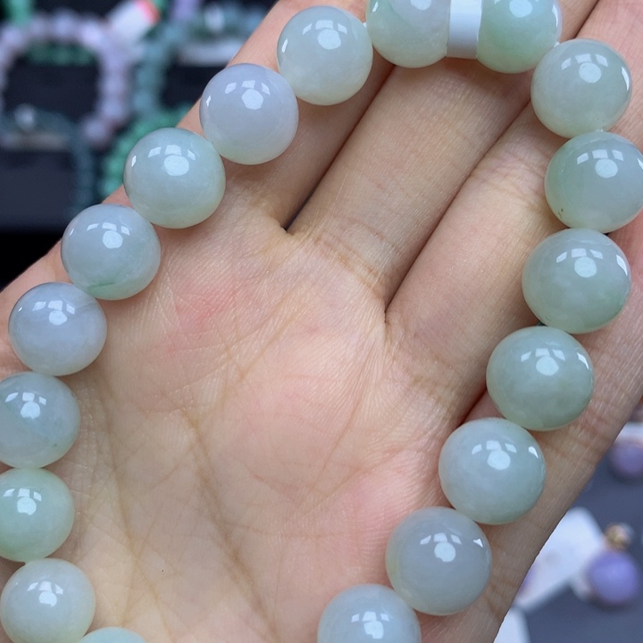 翡翠手链未镶嵌翡翠