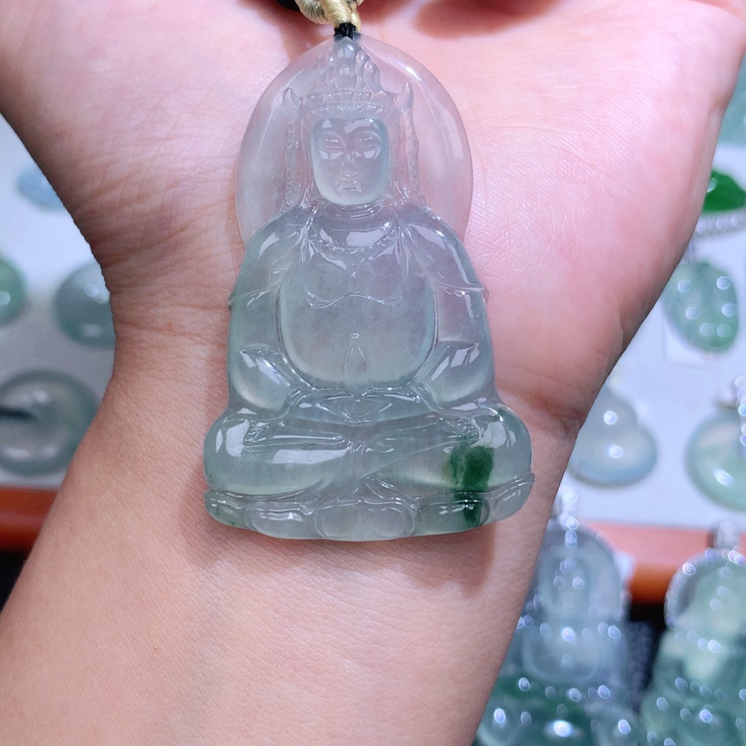 翡翠未镶嵌颈饰素衣