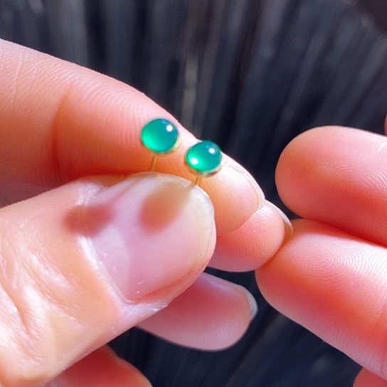 翡翠未镶嵌颈饰Wtuopptoo