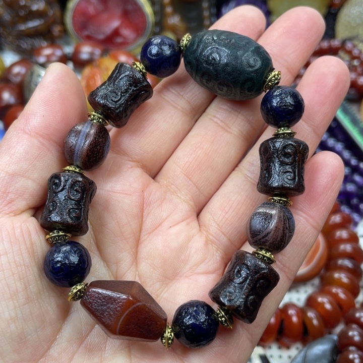 玛瑙/玉髓颈饰未镶嵌