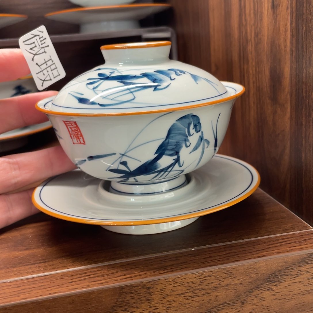 釉下手绘茶具微瑕