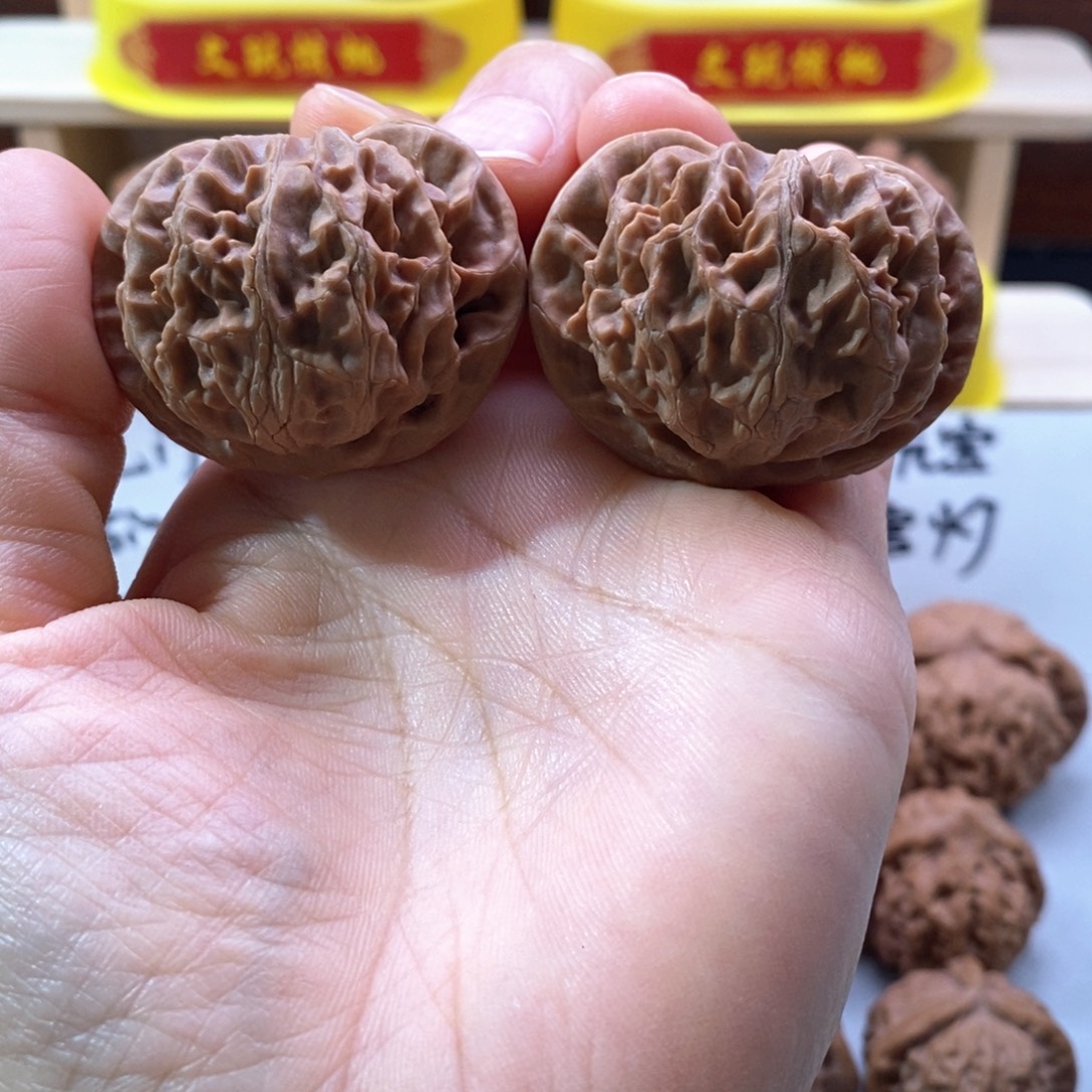 吊坠文玩核桃42宫灯老树果