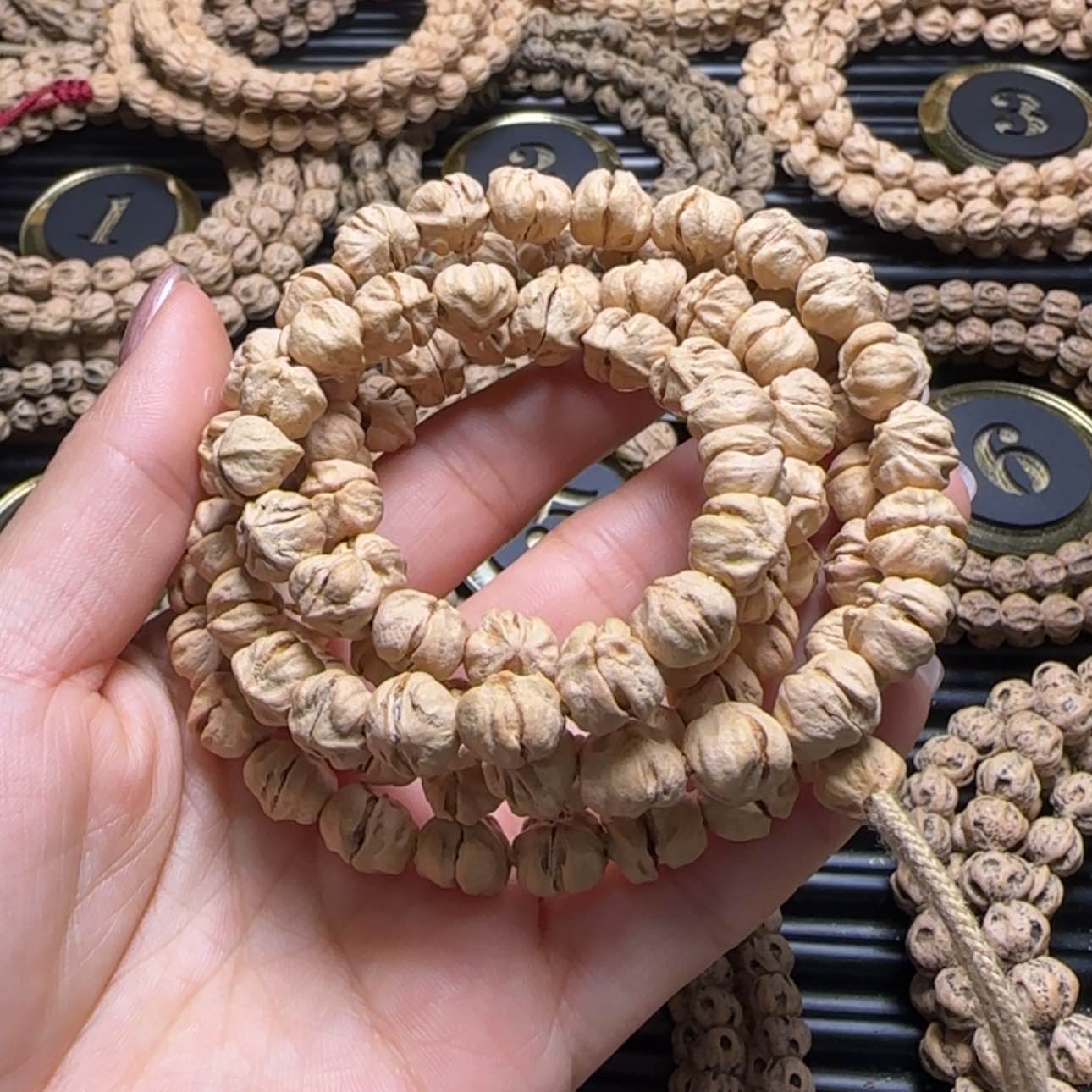 【闪购商品】柏香籽/百香籽吊坠～