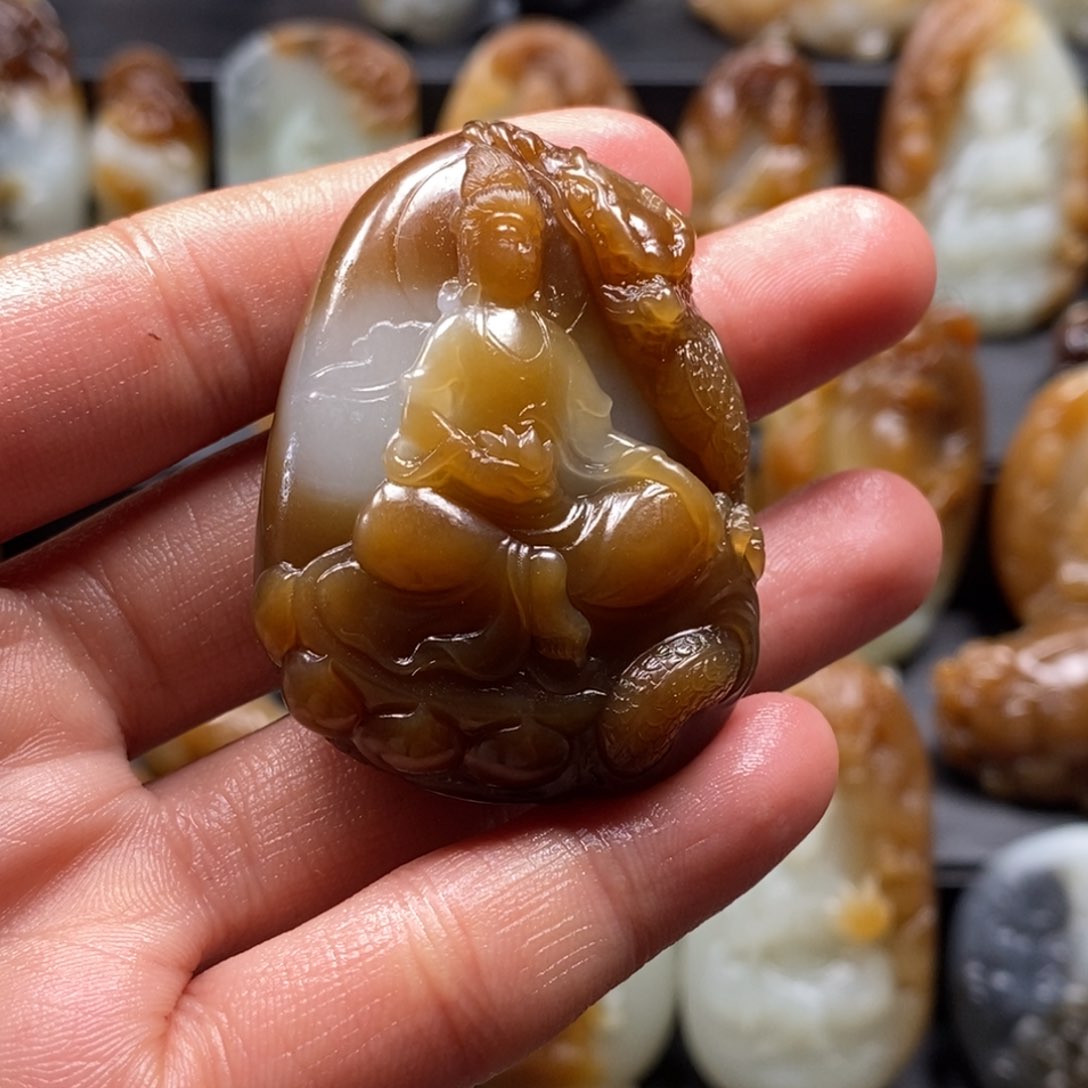 和田玉挂件未镶嵌包****车定制