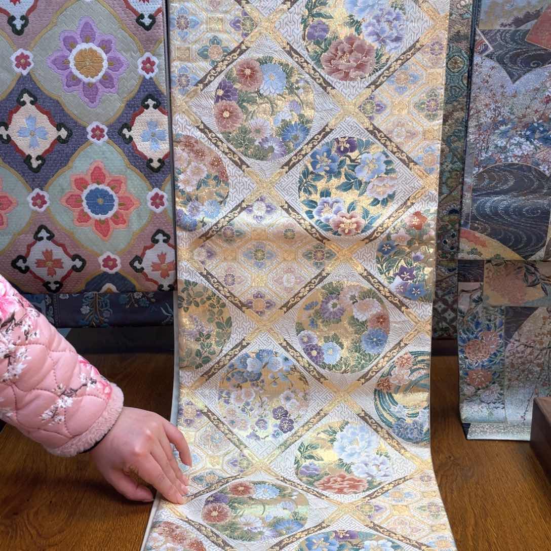 织绣六通佐贺锦花卉纹