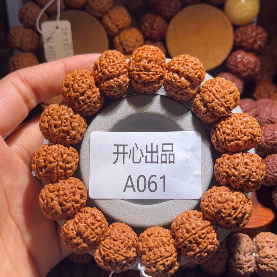 金刚菩提手串六瓣21蜂王