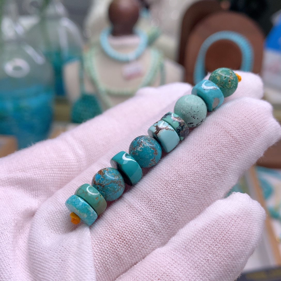 绿松石未镶嵌饰品