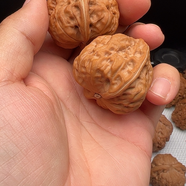 文玩核桃把件小**宝无名