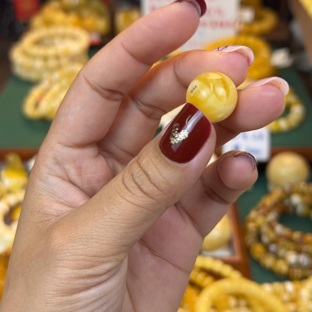 琥珀裸石未镶嵌mmnnnnnnn