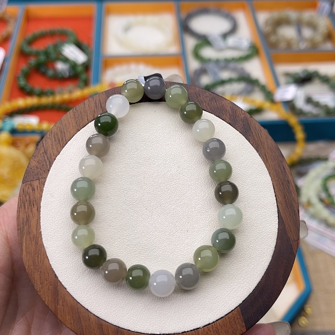 ***和田玉未镶嵌手串A42