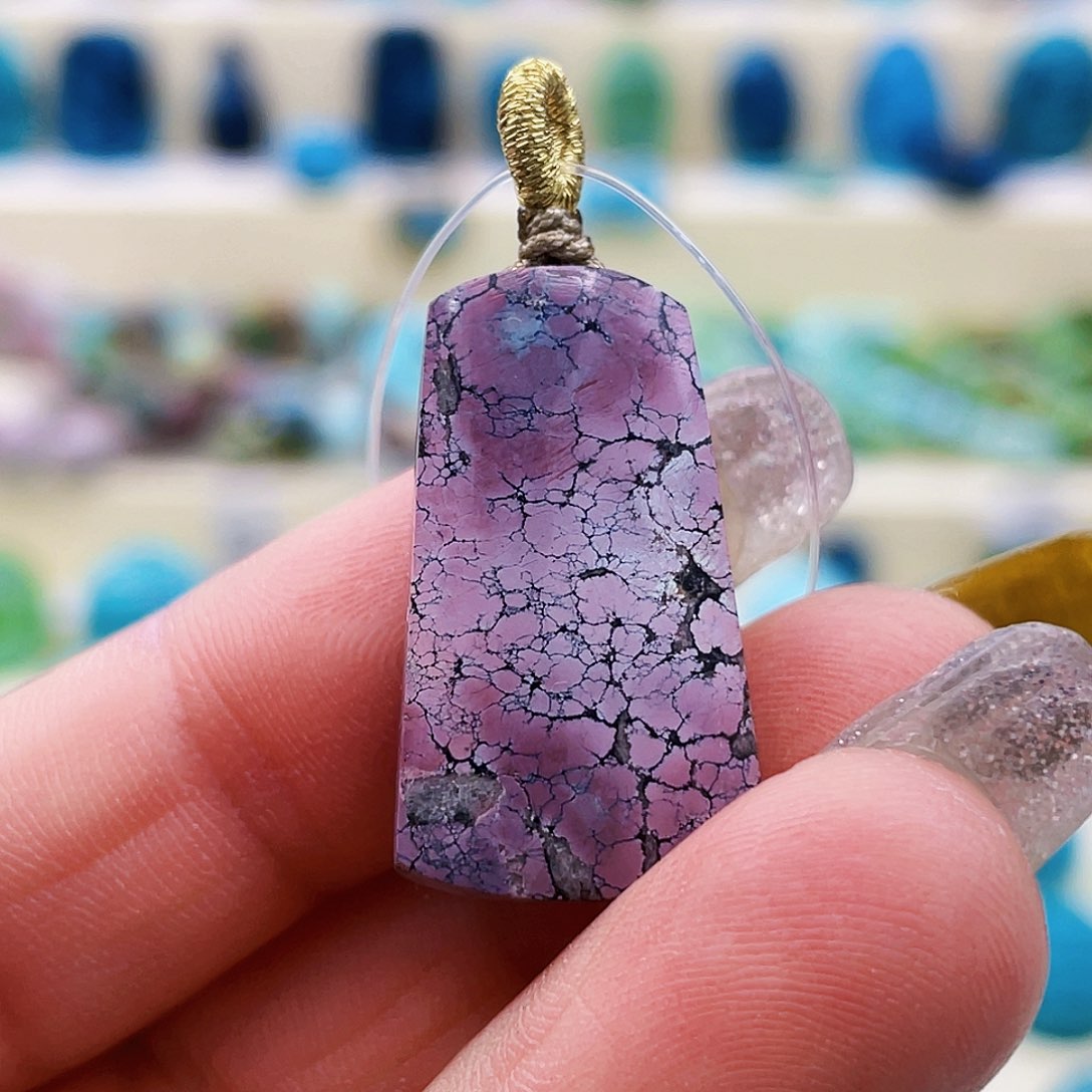 绿松石颈饰未镶嵌