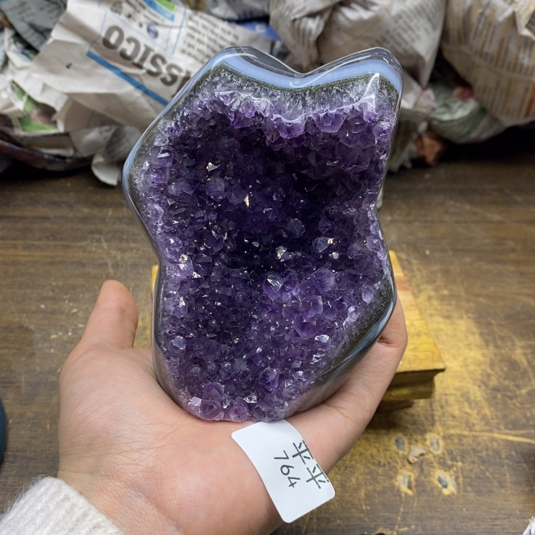 紫晶乌拉圭未镶嵌