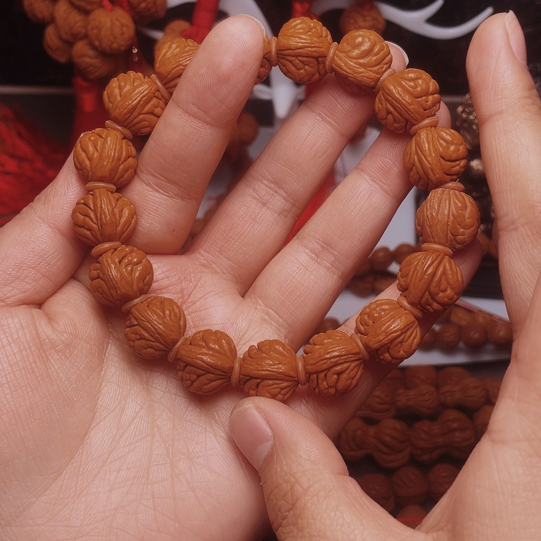 吊坠桃核龙纹桃枭