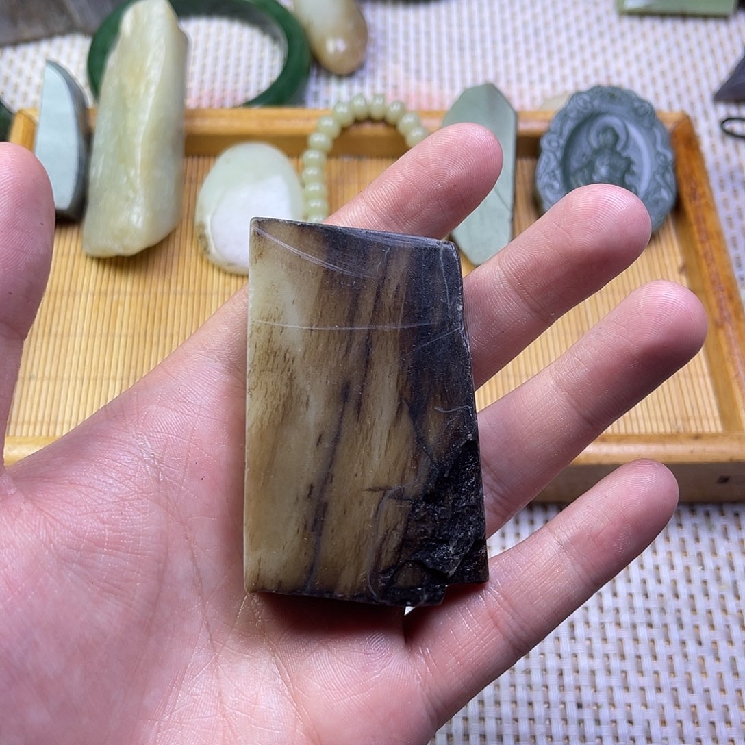未镶嵌和田玉车挂