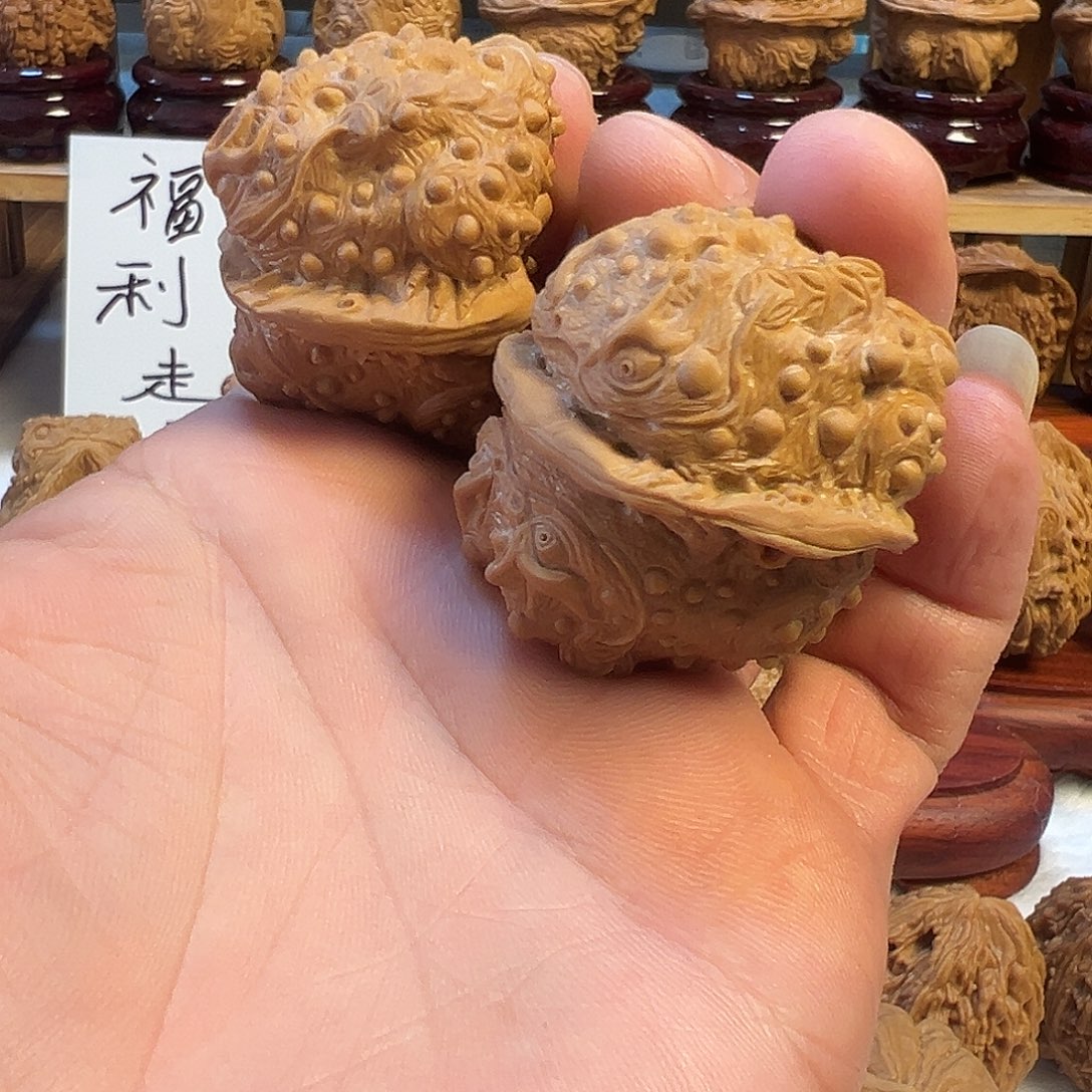 z***n核桃蛤蟆雕刻蛤蟆