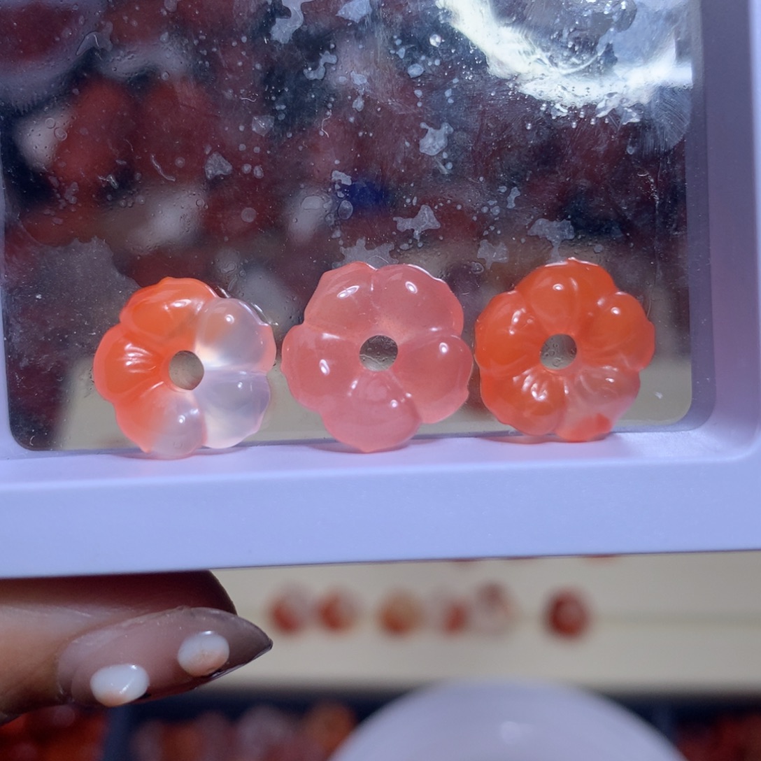 永****南红玛瑙未镶嵌珠宝半成品有钱花2