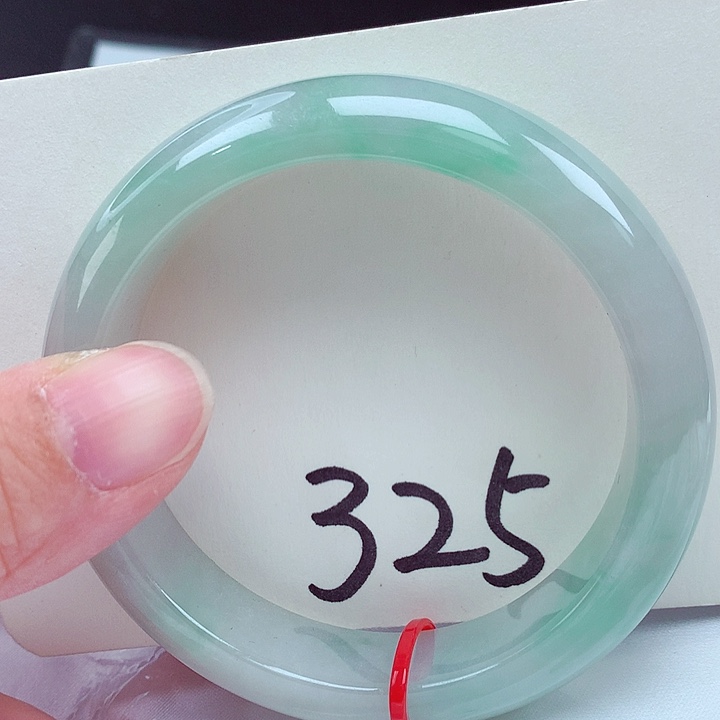 翡翠未镶嵌手镯翡翠