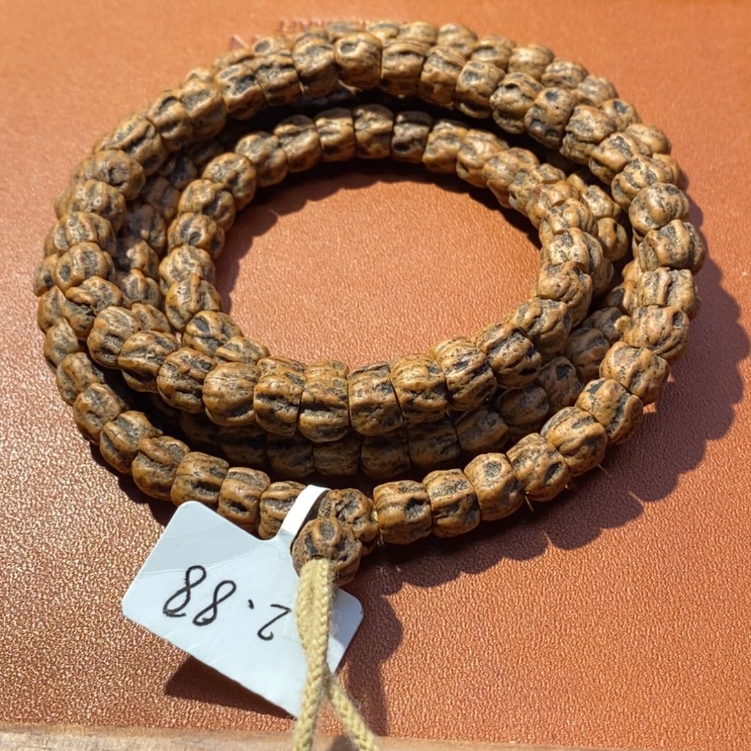 Ｊ***.柏香籽/百香籽吊坠