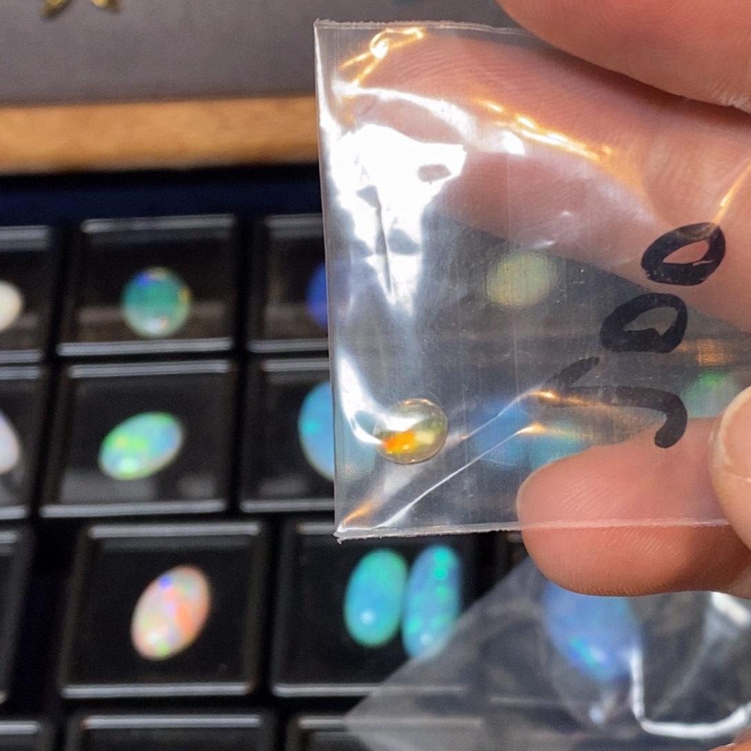 欧泊珠宝奇石银S925镶嵌等**来戒指