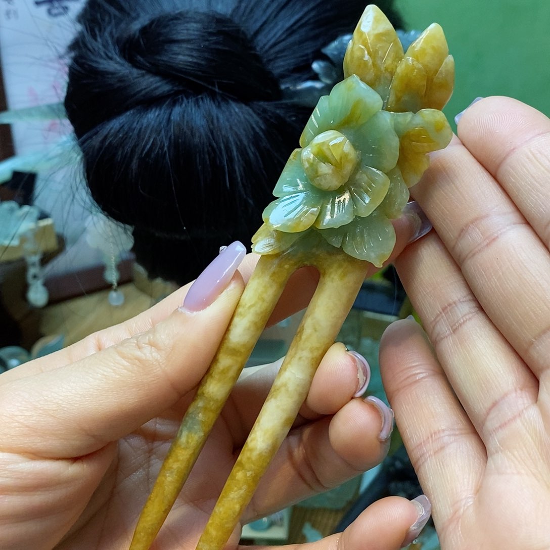 蛇纹石玉发簪未镶嵌