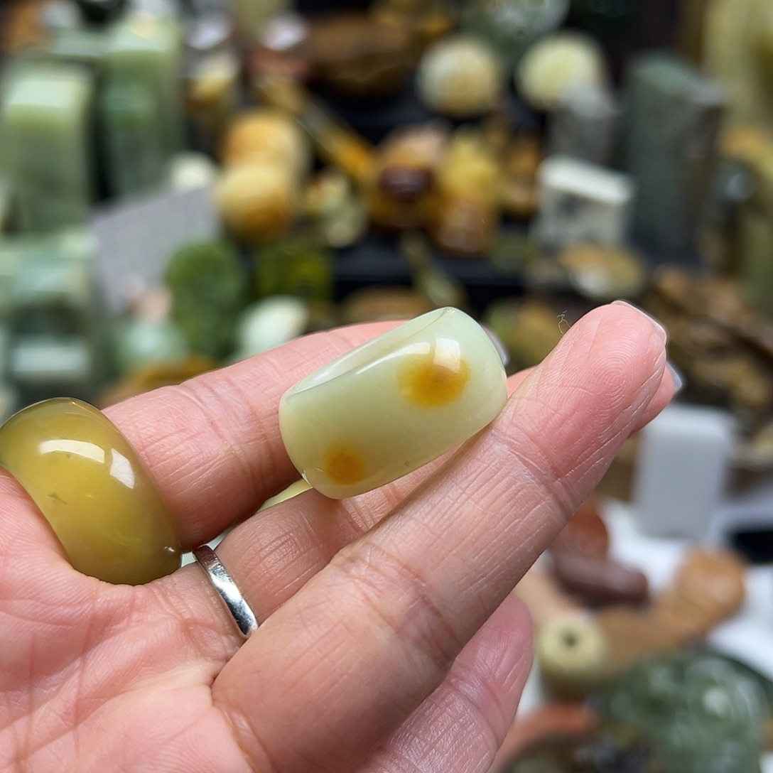 猫***人岫玉未镶嵌颈饰辽阳料戒指18