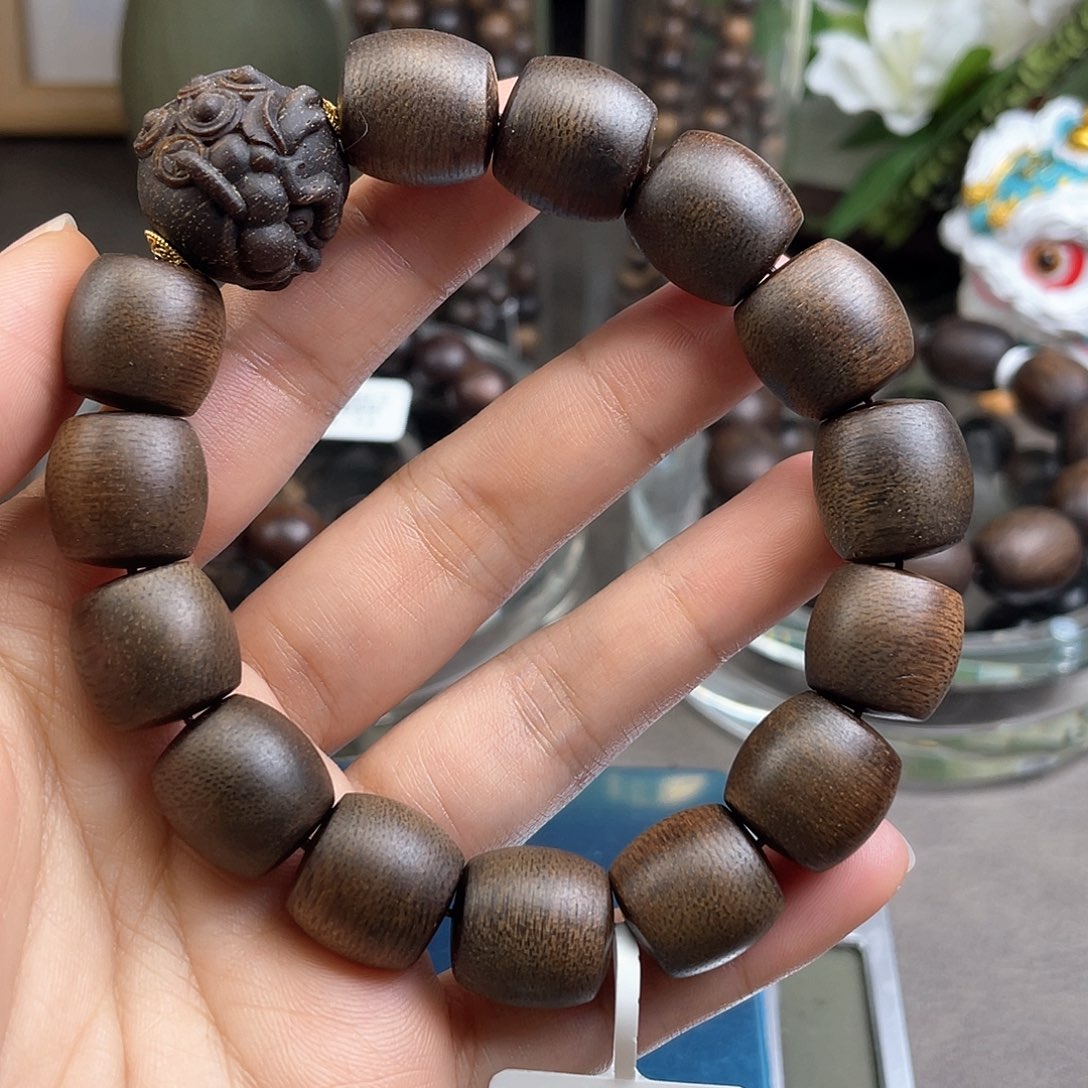 手串沉香越南富森红土玉化沉水1.4