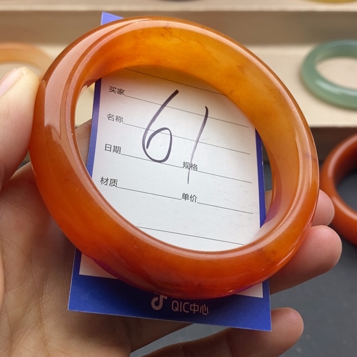 石英质玉未镶嵌手镯