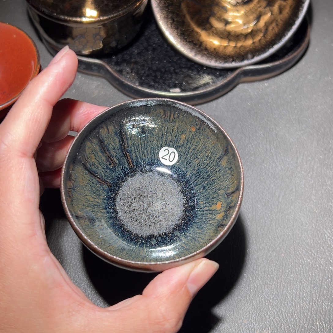 茶盏我们是有很多共同爱好啊我们