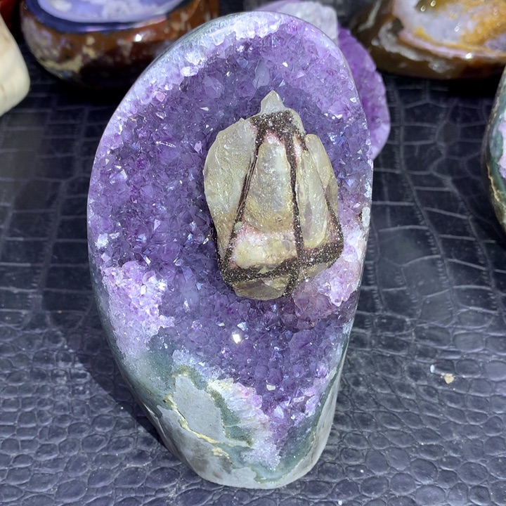 水晶福利紫晶奇石未镶嵌气***师