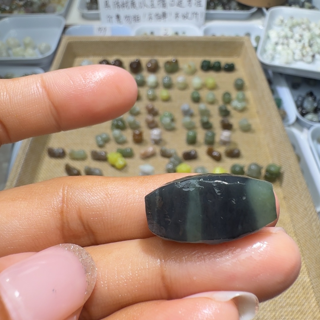 和田玉未镶嵌珠宝奇石