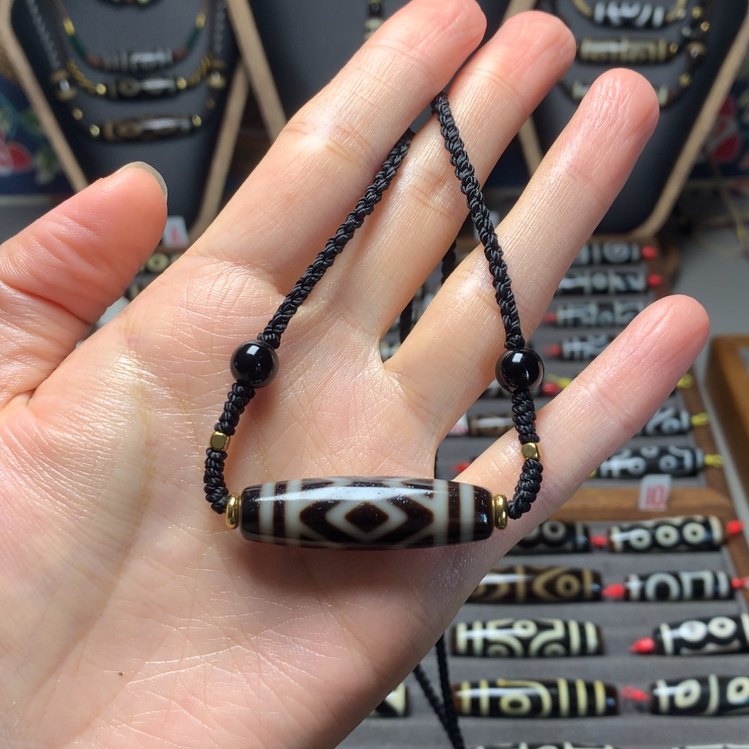 玛瑙/玉髓吊坠(赠链)未镶嵌