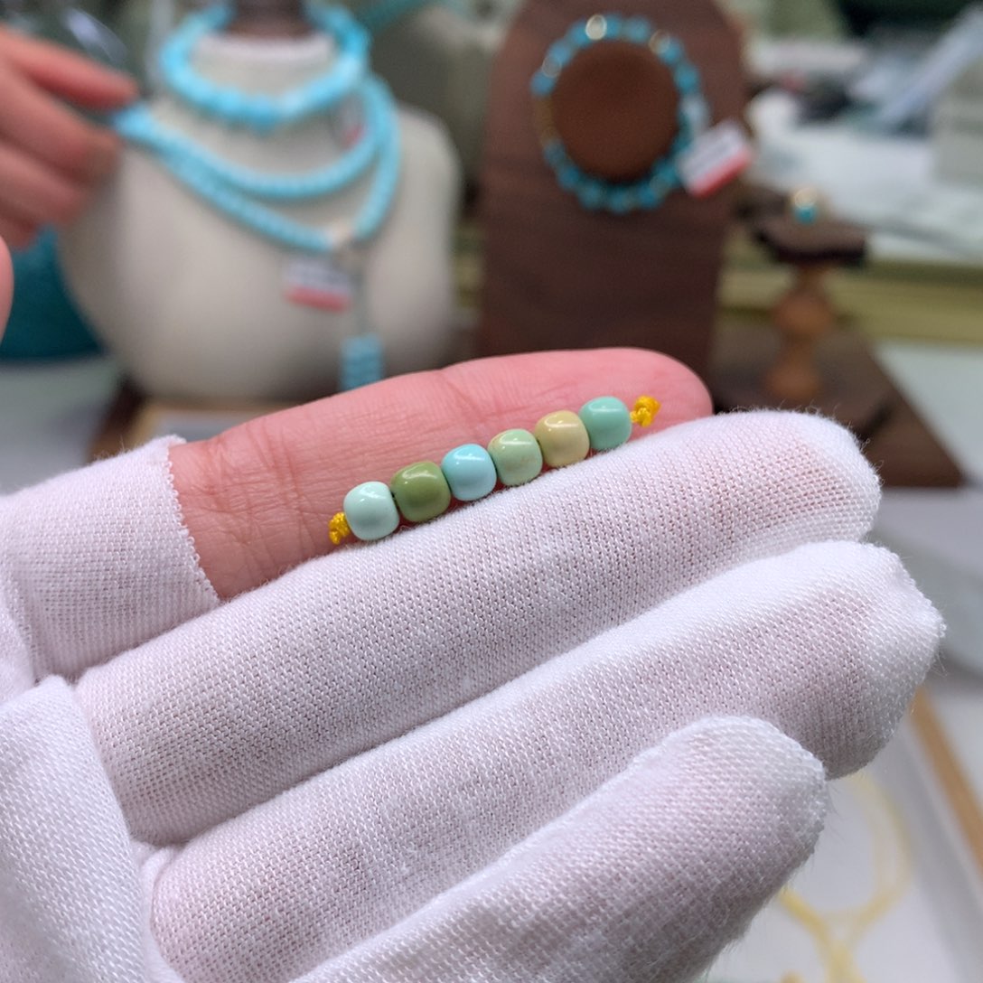 绿松石配饰未镶嵌