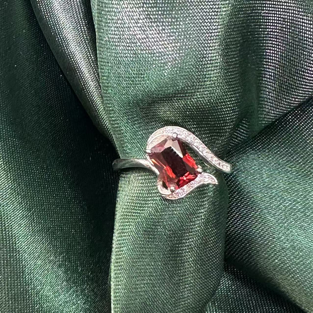 天然石榴石戒指尺寸5*7轻奢时尚气质甜美红经典日常百搭新店福利