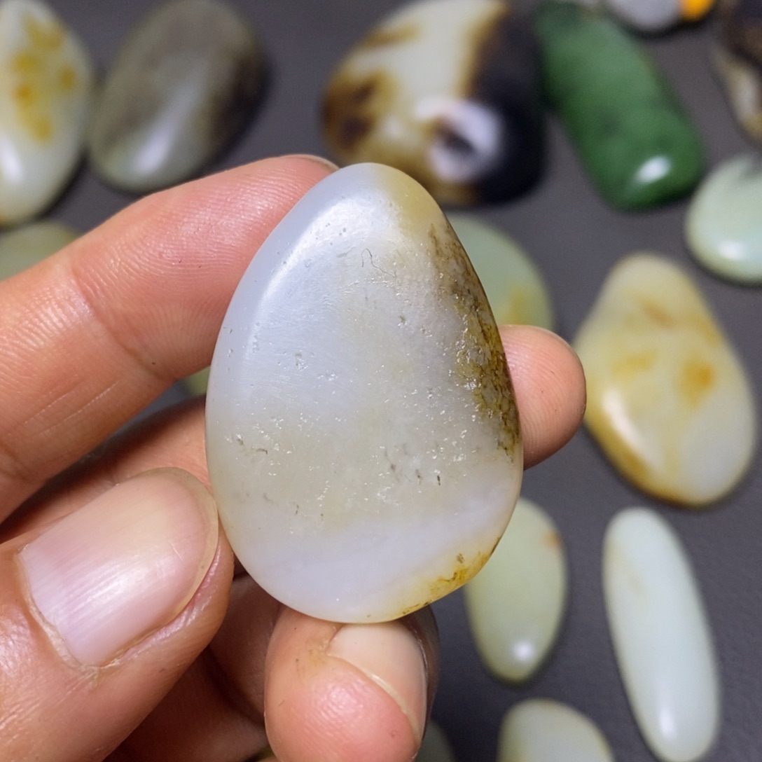 和田玉（糖玉）未镶嵌挂件