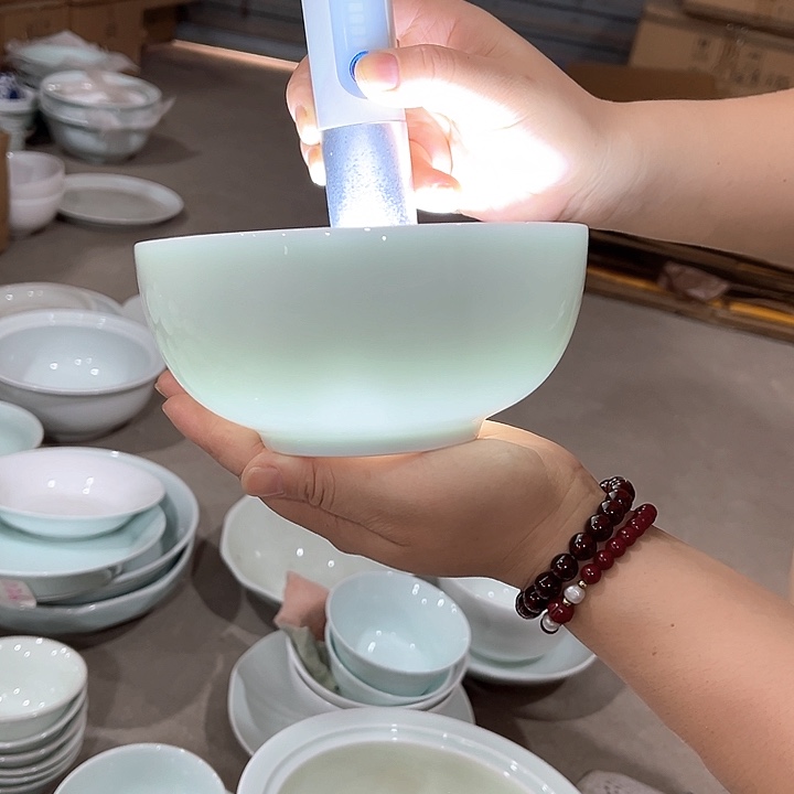 瓷片青黛六英寸罗汉面碗四个，微瑕包邮