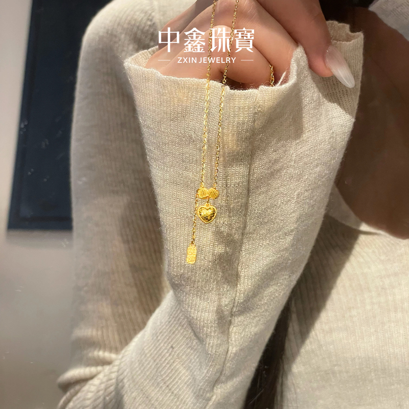【中鑫珠宝】心蝶祈愿黄金项链爆闪足金鱼鳞爱心小福牌挂坠套链