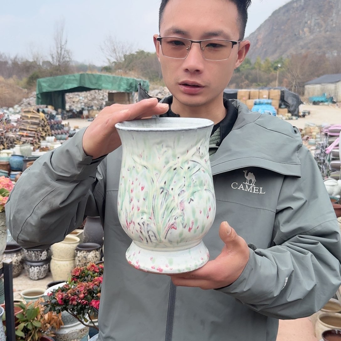 紫砂花盆口14高20（兰花一个白彩色