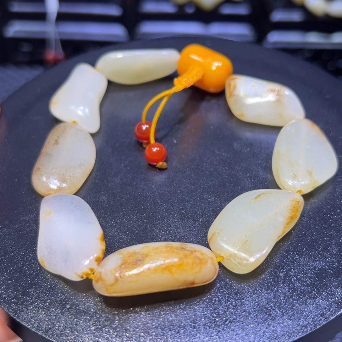 和田玉（子料）未镶嵌颈饰41克-79